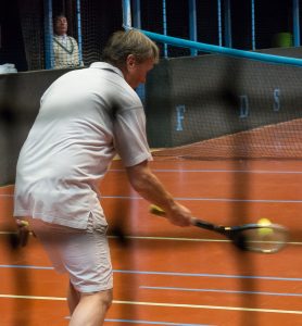 Gerald Smith (Cambridge) serves under Scott's watchful gaze